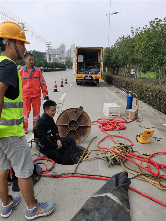 元宝翻衬法管道修复技术主要工序