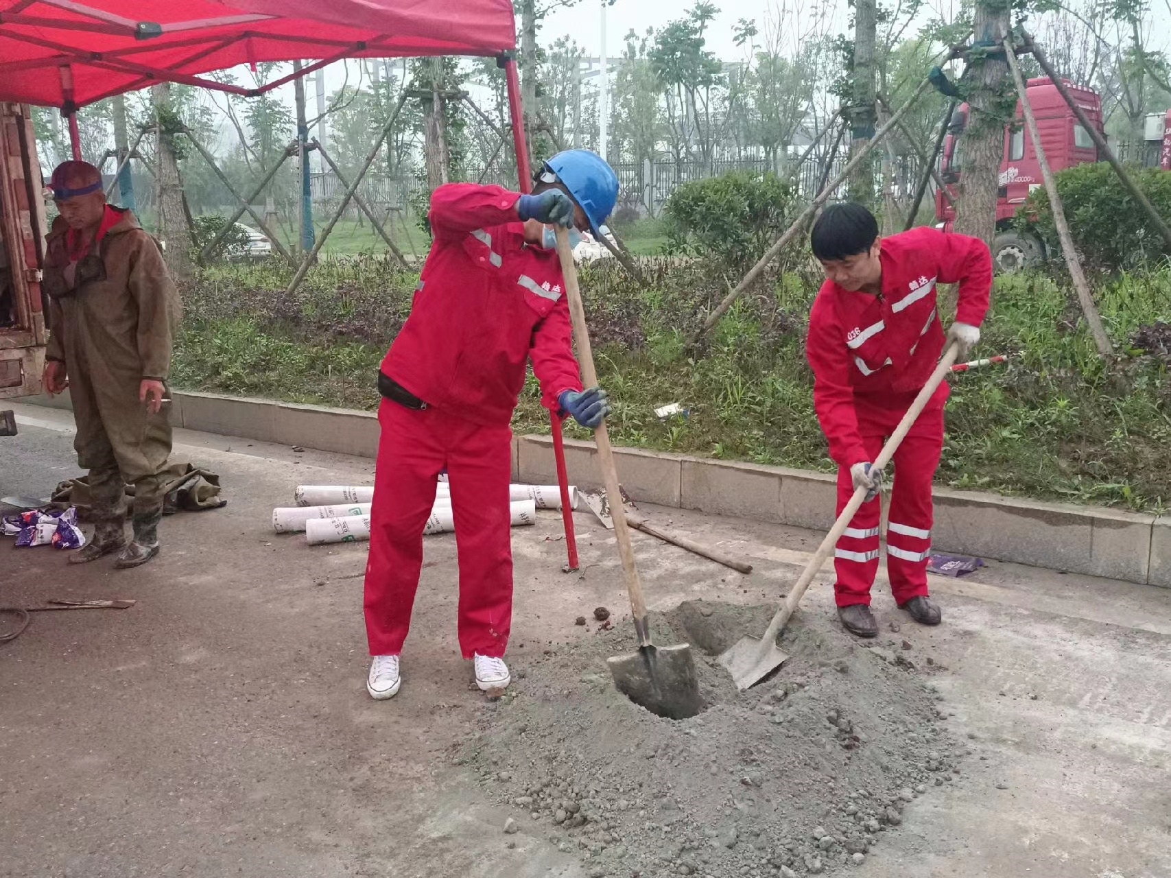 元宝管道疏通哪家好】及时进行市政管道清淤